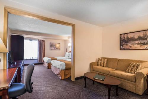 Quality Inn & Suites Albany Airport