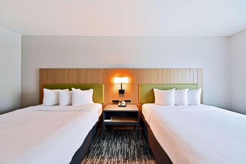 Country Inn & Suites by Radisson, Bloomington-Normal Airport, IL