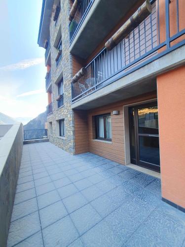 UNIQUE 57m2 Terraza BBQ vista mágica1-0 (UNIQUE 57m2 Terraza BBQ vista magica1-0) in Prats