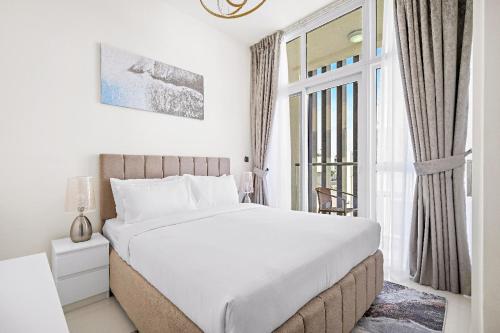 Aliving Luxury 3BR Villa With Maid Room Damac Hills 2, Dubai (foto 9)