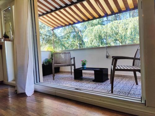 Apt_glam_Rome - main image