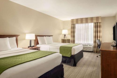 Country Inn & Suites by Radisson, Lima, OH