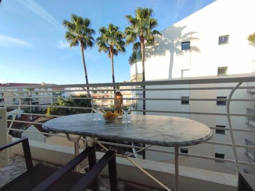 Cannes Pointe Croisette T2 plage 2min à pieds 46m2 (Cannes Pointe Croisette T2 plage 2min a pieds 46m2) in Pointe Croisette