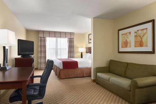 Comfort Inn & Suites