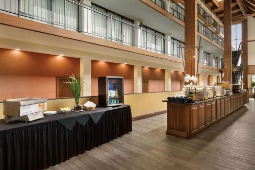 Radisson Hotel Lenexa Overland Park