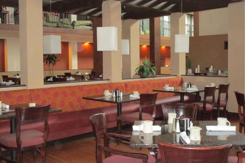 Radisson Hotel Lenexa Overland Park