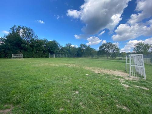 Skyline Appartement mit Pool and Netflix Skyline Appartement mit Pool and Netflix