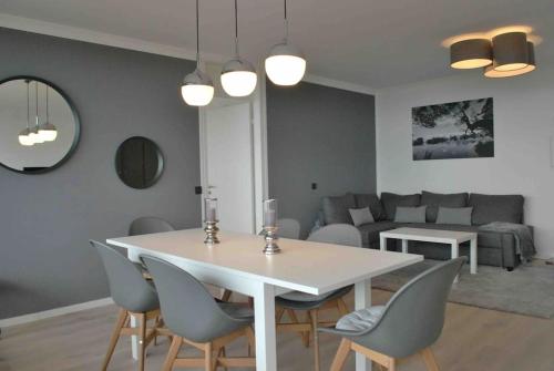 Skyline Appartement mit Pool and Netflix Skyline Appartement mit Pool and Netflix