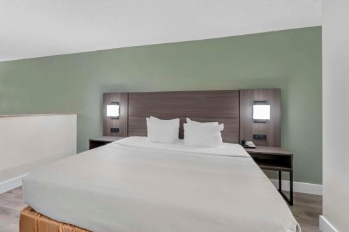 Quality Inn & Suites Orlando East - UCF Area