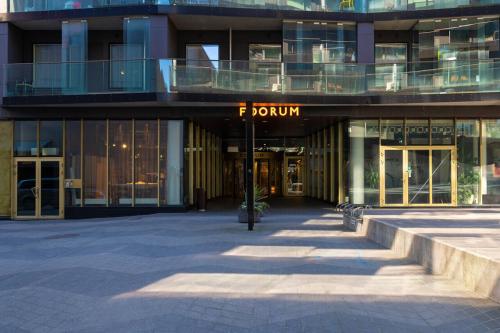 City center apartment with free parking and sauna - image 4