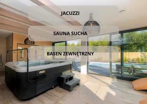 Mielnovo - dom z basenem, sauną i jacuzzi