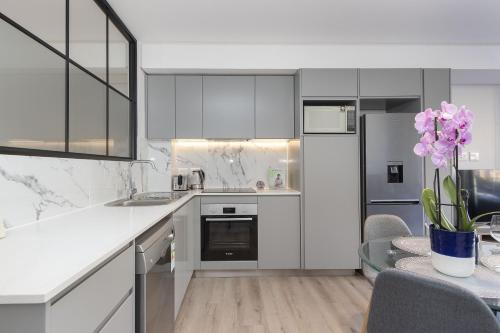 The Cedar Unit 105 - image 13