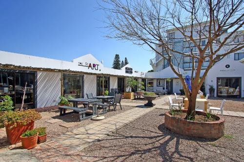 Standard Holiday Home image 10