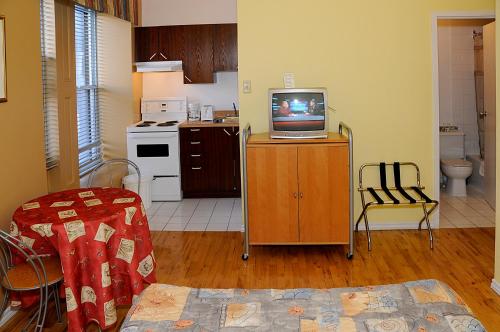One Double Bed Studio image 4