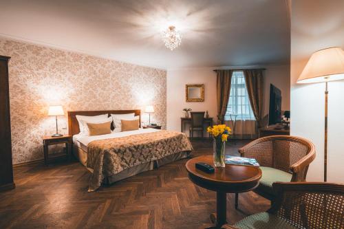 Appia Hotel Residences Room Type - Deluxe Double Room