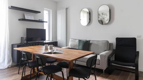 Three-Bedroom Apartment image 8