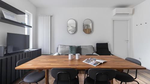 Three-Bedroom Apartment image 6