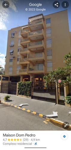 Apartamento 3 Dormitorios - Guaruja/SP - Lado Praia near Point Coffee E Sorveteria