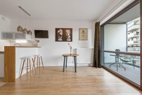 Lovely studio. Good location. near Arkadia Bevásárlóközpont