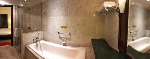 CITY APARTMENT at TIMES SQUARE - image 14