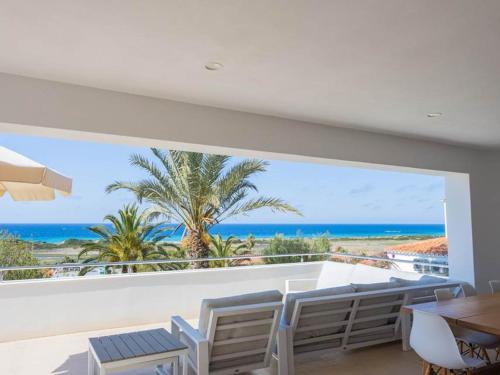 Spectacular Son Bou Villa - 3 Bedrooms - Villa Carosant - Panoramic Sea Views - Modern Furnishings