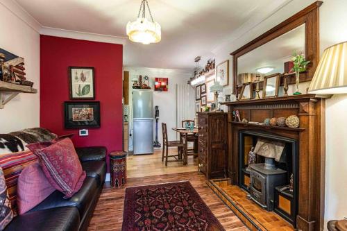 Quaint & Cozy Cottage, Private garden & bike shed - Apartment - Innerleithen