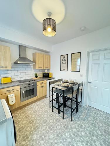 Cosy home in Barnsley centre in บาร์นสเลย์