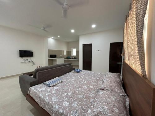 HOMESTAY - AC 1 BHK STUDIO NEAR AlRPORT