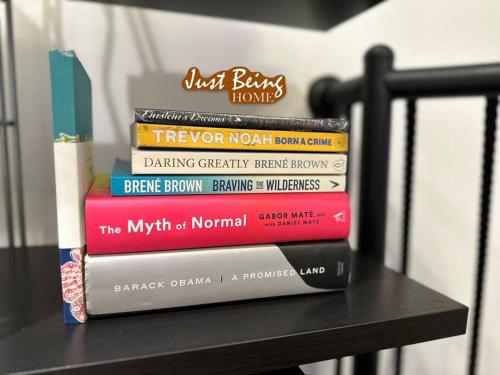 Just Being Home 10pax 3BR/3BA 4Queen/1Sofa Just Being Home 10pax 3BR/3BA 4Queen/1Sofa