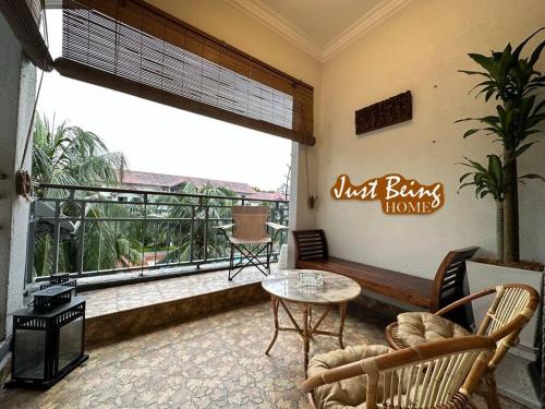 Just Being Home 10pax 3BR/3BA 4Queen/1Sofa Just Being Home 10pax 3BR/3BA 4Queen/1Sofa