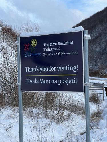 Vikendica KRASNICE Umoljani photo 1