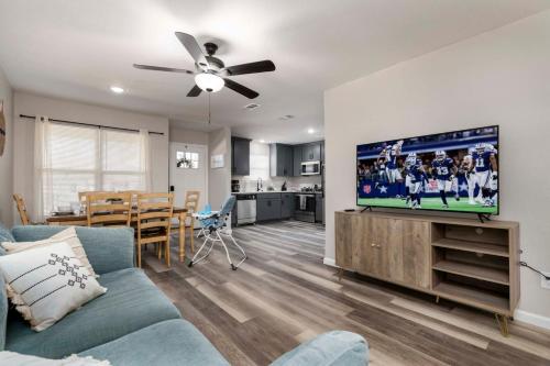 Lavish Hidden Gem and Pet Friendly in Arlington, USA