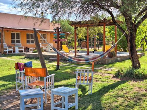 Peldbaseins, Cabaña Chañares de Banda Florida - Sveña (Cabana Chanares de Banda Florida - Svena) in Banda Florida