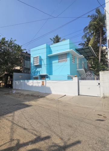 HOMESTAY - AC 3 BHK NEAR AlRPORT in 欽奈