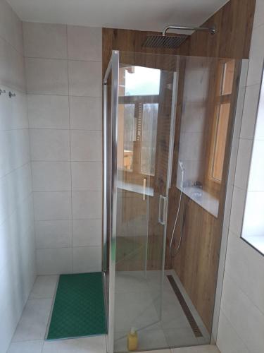 Ducha, Horní Planá - Hůrka Apartmán Hannzi (Horni Plana - Hurka Apartman Hannzi) in Horni Plana