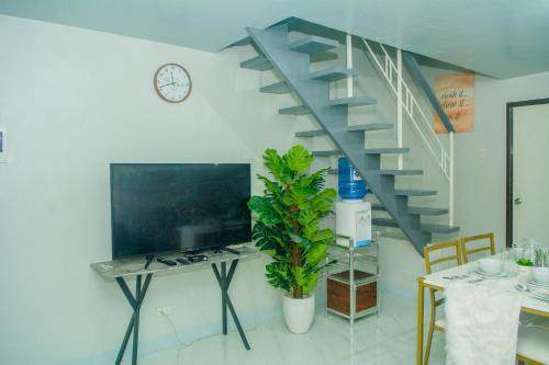 Matina Pangi Evisa Subdivision 2 bedrooms house with parking wifi Netflix in 马蒂纳潘吉