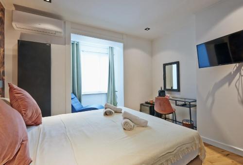 Hotel Les Ecrins - image 11