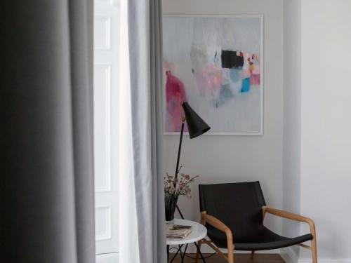 Pembroke Hall - image 4