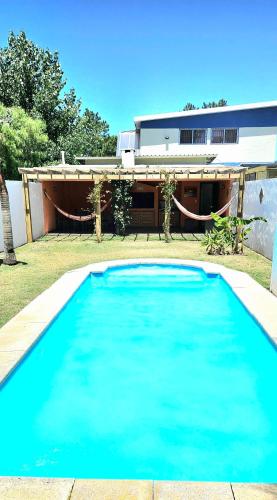 مسبح, Casa piscina Atlantida in أتلانتيدا