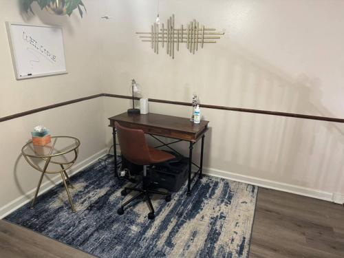 Trendy 2BR 2BA Oasis W/ Loft, Home Away From Home! in Memphis, USA