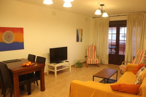 Koplietošanas atpūtas telpa ar TV, Gran Apartamento Andévalo (Gran Apartamento Andevalo) in El Cerro de Andevalo