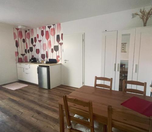 PÁLAVSKÉ DOMKY PÁLAVSKÉ DOMKY