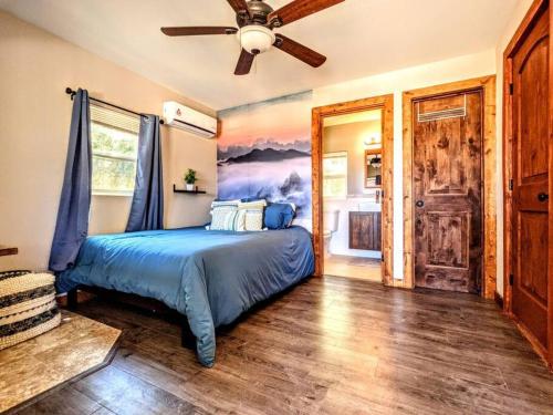 . #7 Josie's Mountain Top Hideout-Cabin in the Woods