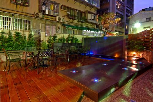 Garden, Jingan Classic Inn in Zhonghe District