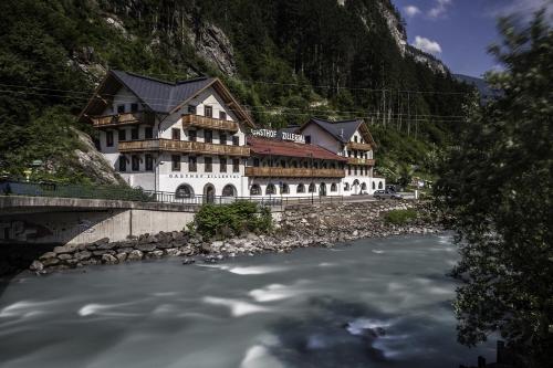 Hostel Chillertal