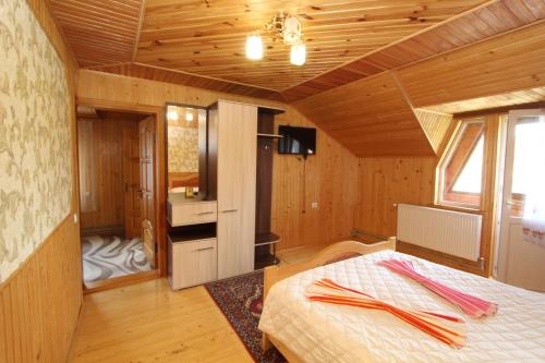 Під Піщиком in มิคูลิชิน