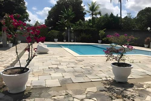 Sítio em Aldeia com piscina e vista para o vale