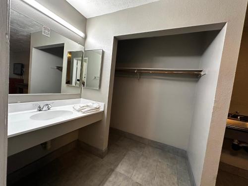 サンパーク イン & スイーツ