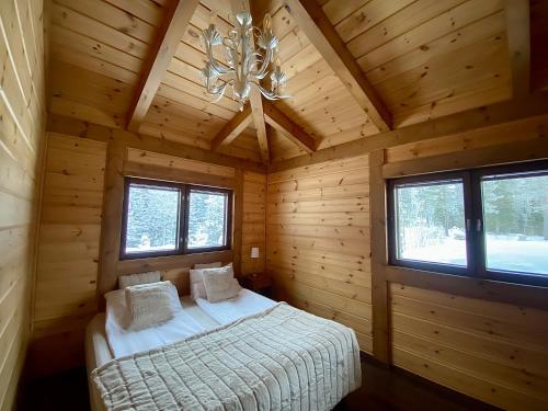 Villa Valkama with optional beach sauna + jacuzzi in Nilsia