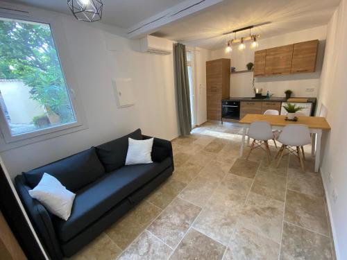 Appartement rénové 4 personnes - Location saisonnière - Avignon